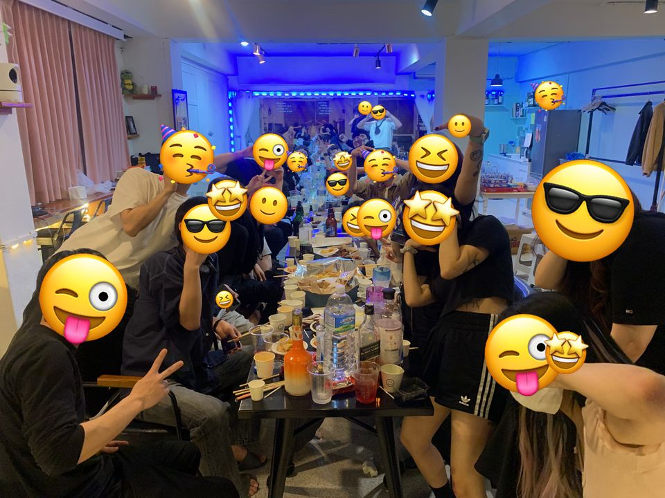 지난 아무사람대잔치 — 파란 조명 편