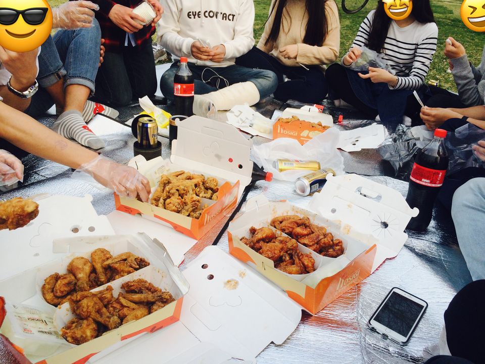 지난 아무사람대잔치 — 치킨은 넉넉하게