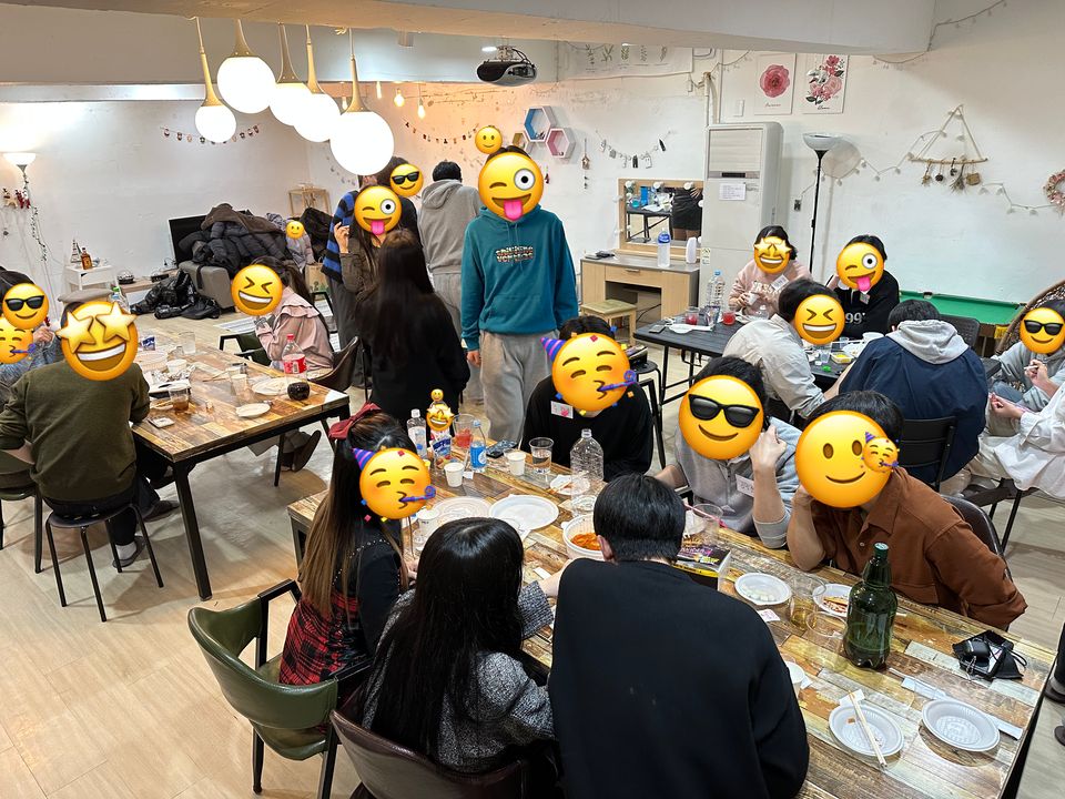 지난 아무사람대잔치 — 저녁부터 시작
